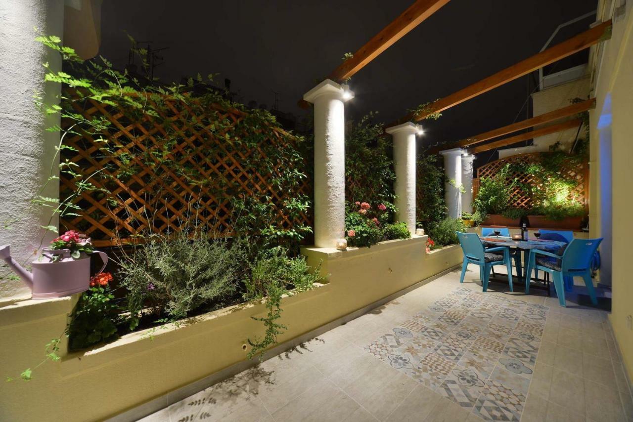 Oasis Veranda Under Columns.Kolonaki Embassy Area. 아테네 외부 사진